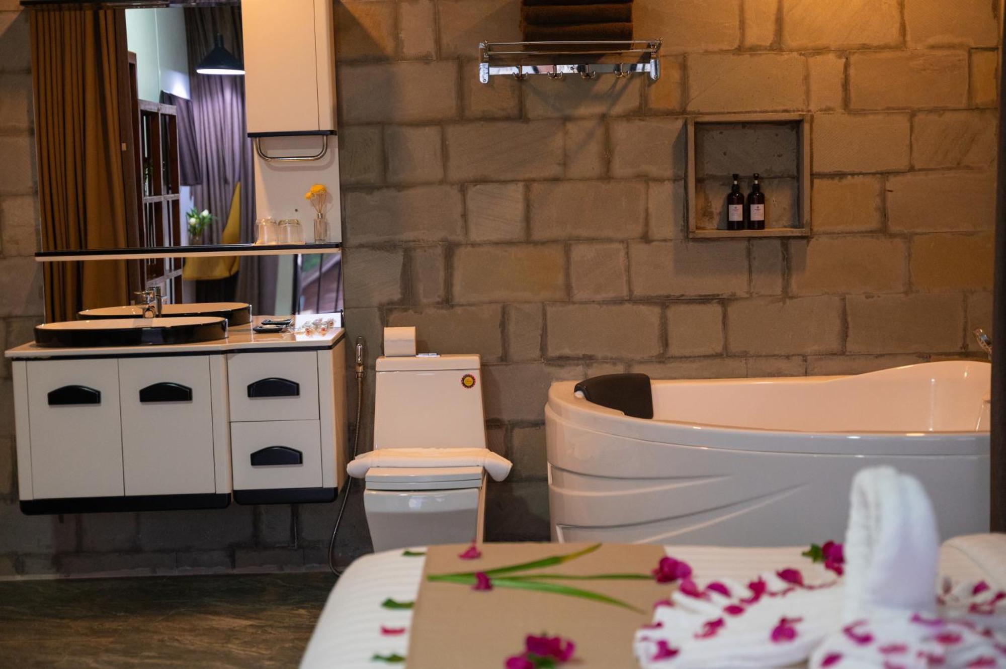 Siem Reap River View Residence Bagian luar foto